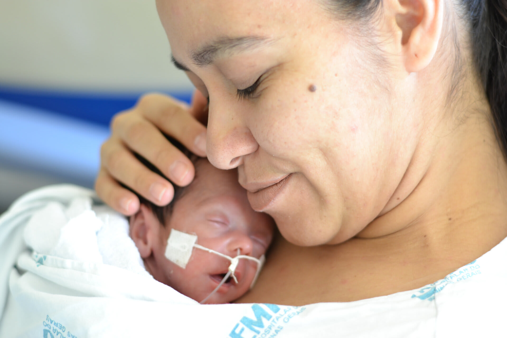Cada avanço no cuidado neonatal representa mais vidas salvas, mais famílias acolhidas e mais oportunidades de desenvolvimento para os prematuros (Foto: @glauciagalvaobh)