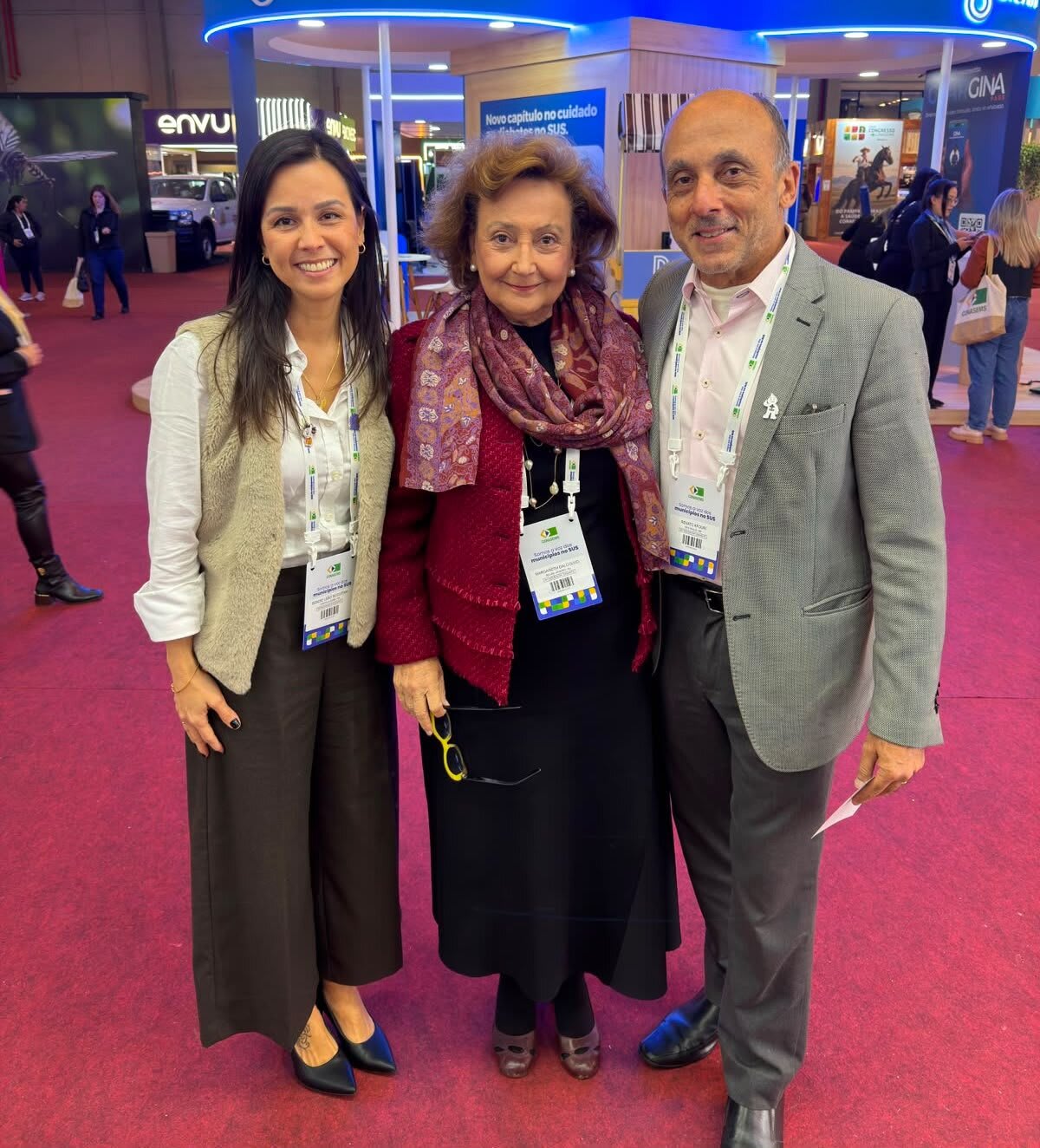 Painel sobre VSR e bronquiolite com mediação da Dra. Margareth Dalcomo